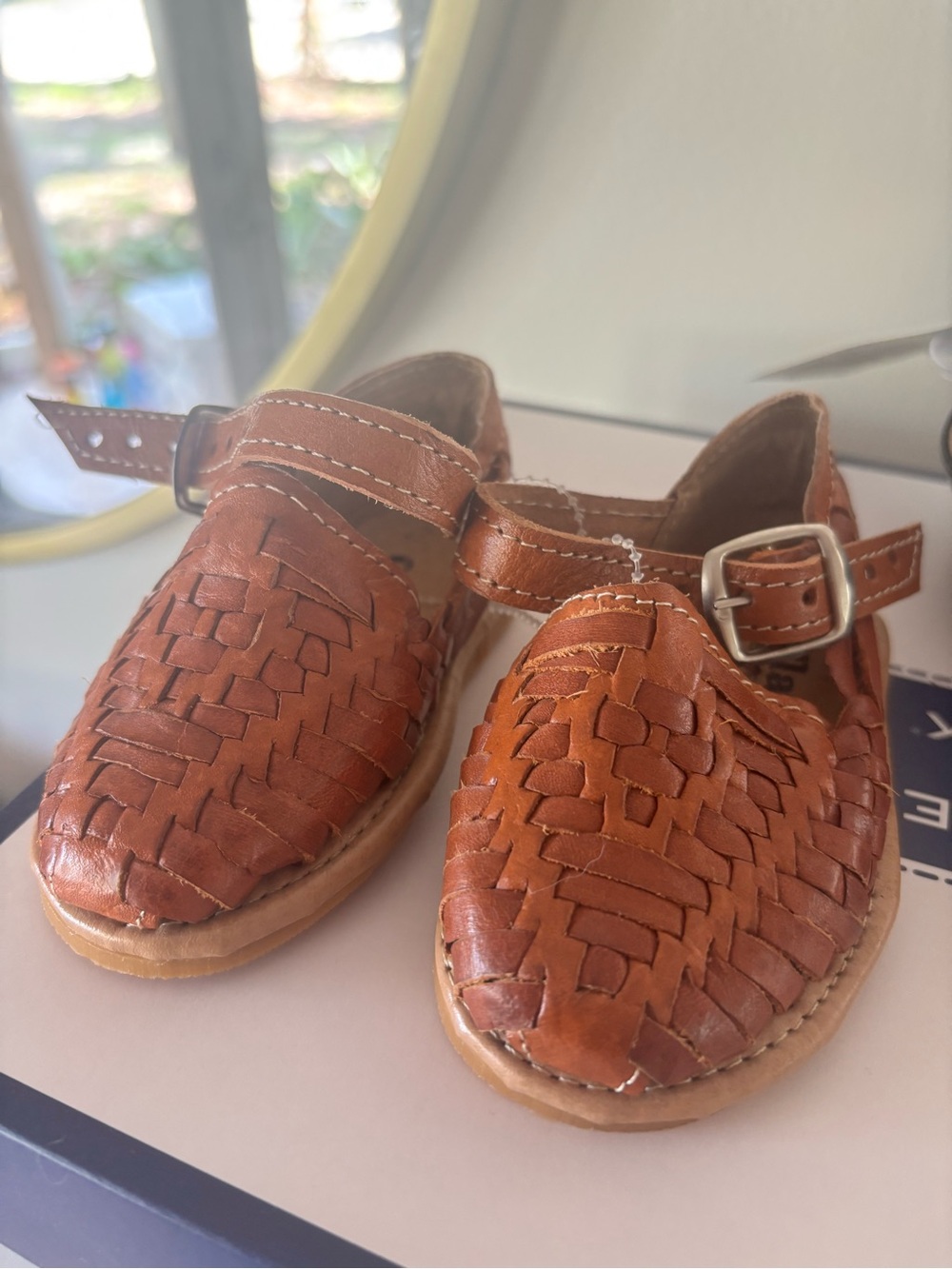 Classicos Huaraches Brown Kids Leather Never worn